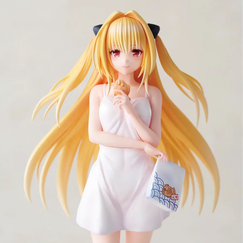 Love Trouble PVC 1/6 Statue Golden Darkness (Yami) 26 cm Produktfoto