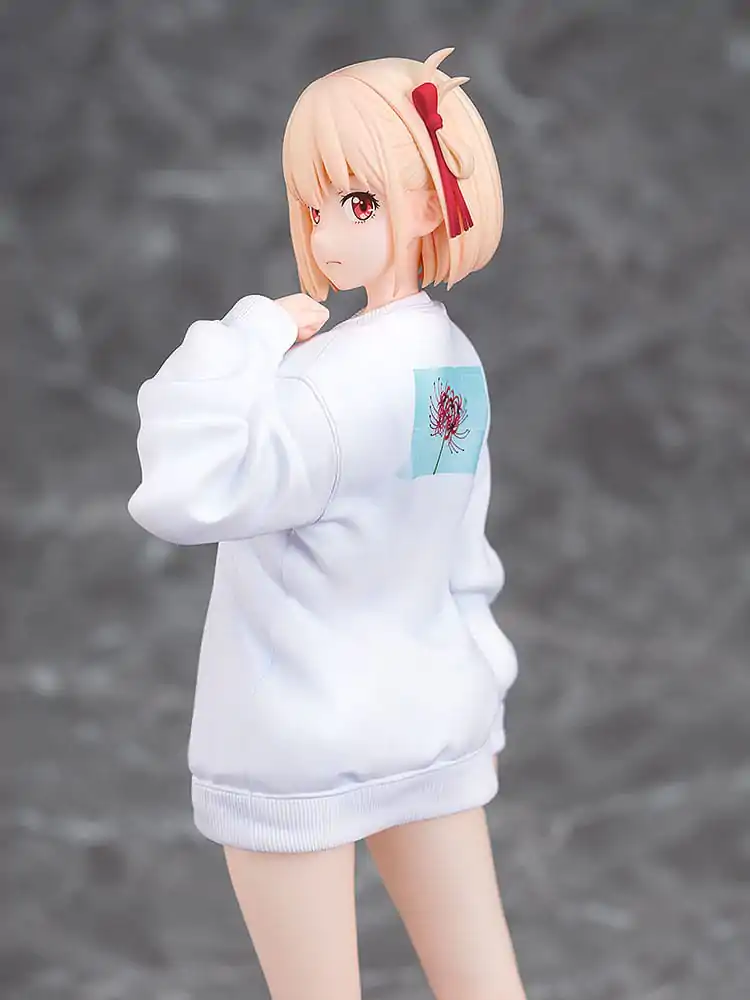Lycoris Recoil PVC Statue 1/7 Chisato Nishikigi: Oversized Sweatshirt Ver. 25 cm Produktfoto