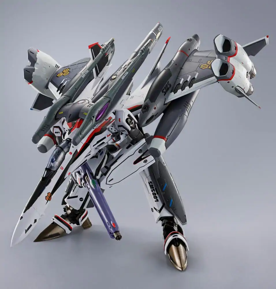 Macross Frontier DX Chogokin Actionfigur Tornado Messiah Valkyrie Alto Saotome Use Revival Ver. 25 cm termékfotó