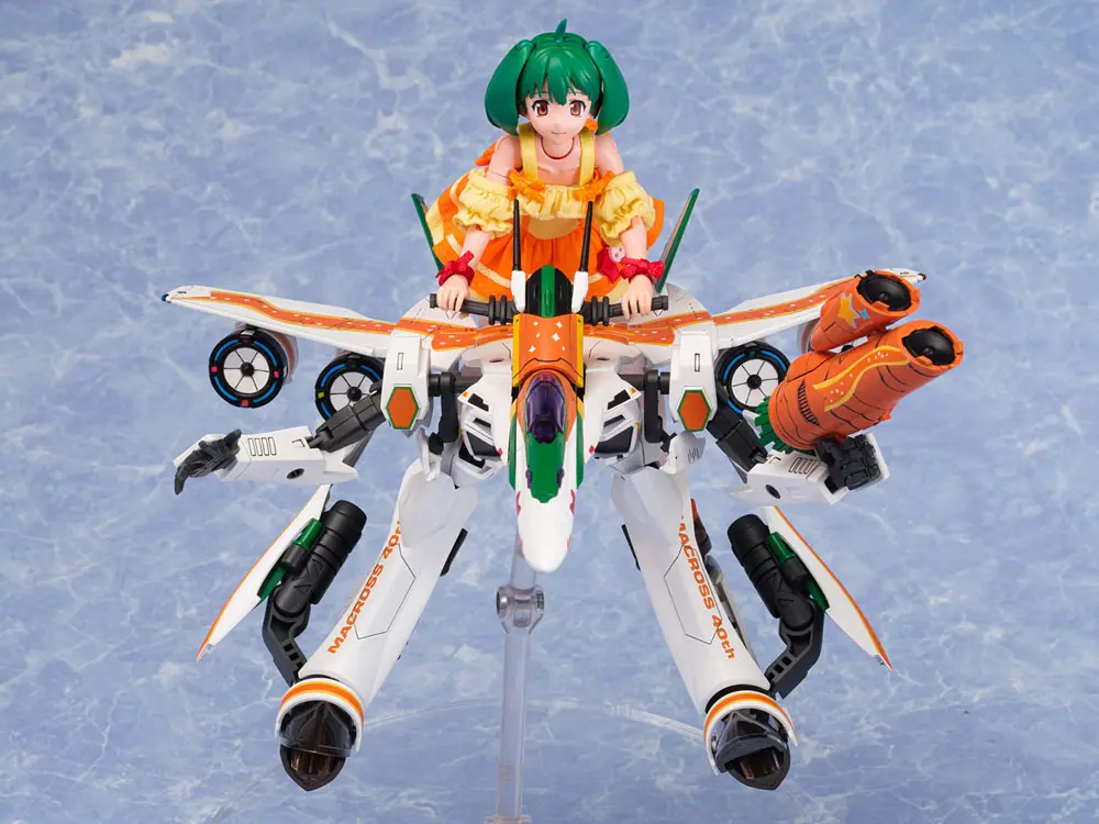 Macross Frontier Plastic Model Kit VF-25F Messiah Ranka Lee Macross 40th Anniversary 22 cm Produktfoto