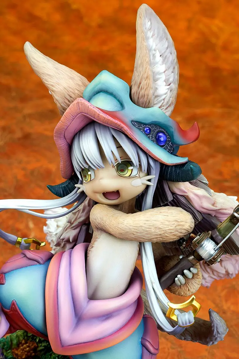 Made in Abyss PVC Statue 1/8 Nanachi Gankimasu Fishing 23 cm Produktfoto