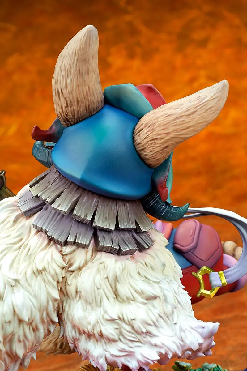 Made in Abyss PVC Statue 1/8 Nanachi Gankimasu Fishing 23 cm Produktfoto