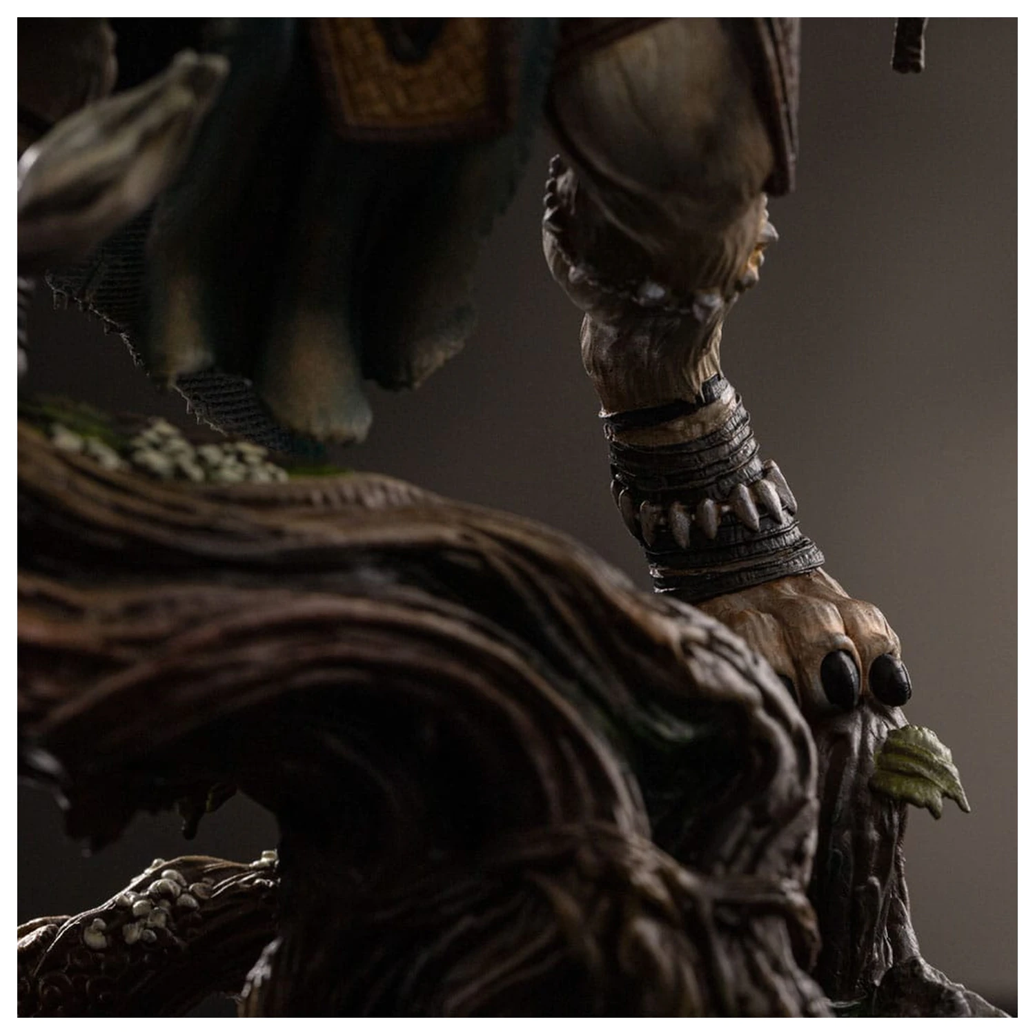 Magic The Gathering Art Scale Statue 1/10 Ajani Goldmane 26 cm Produktfoto