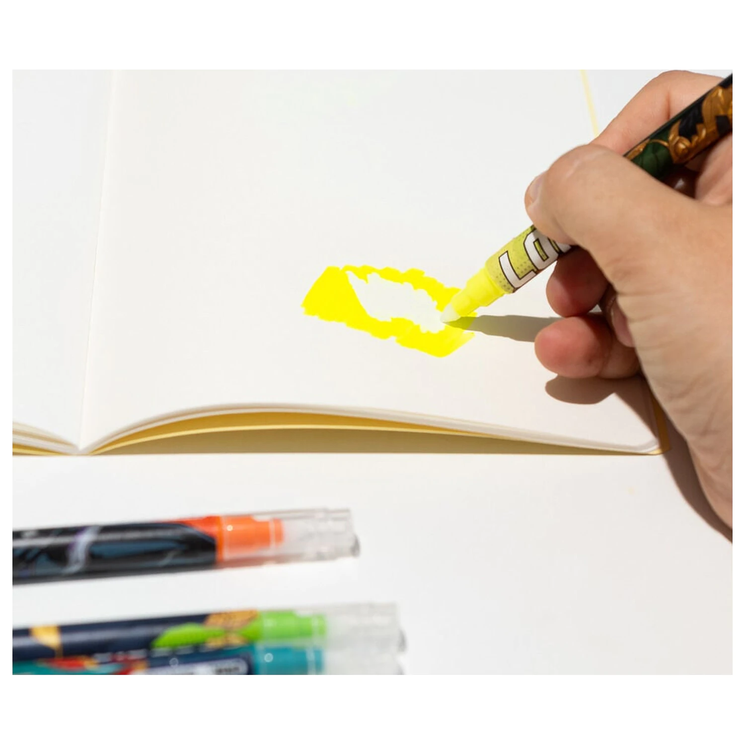 Marvel Avengers 12 löschbare Marker Pack Produktfoto