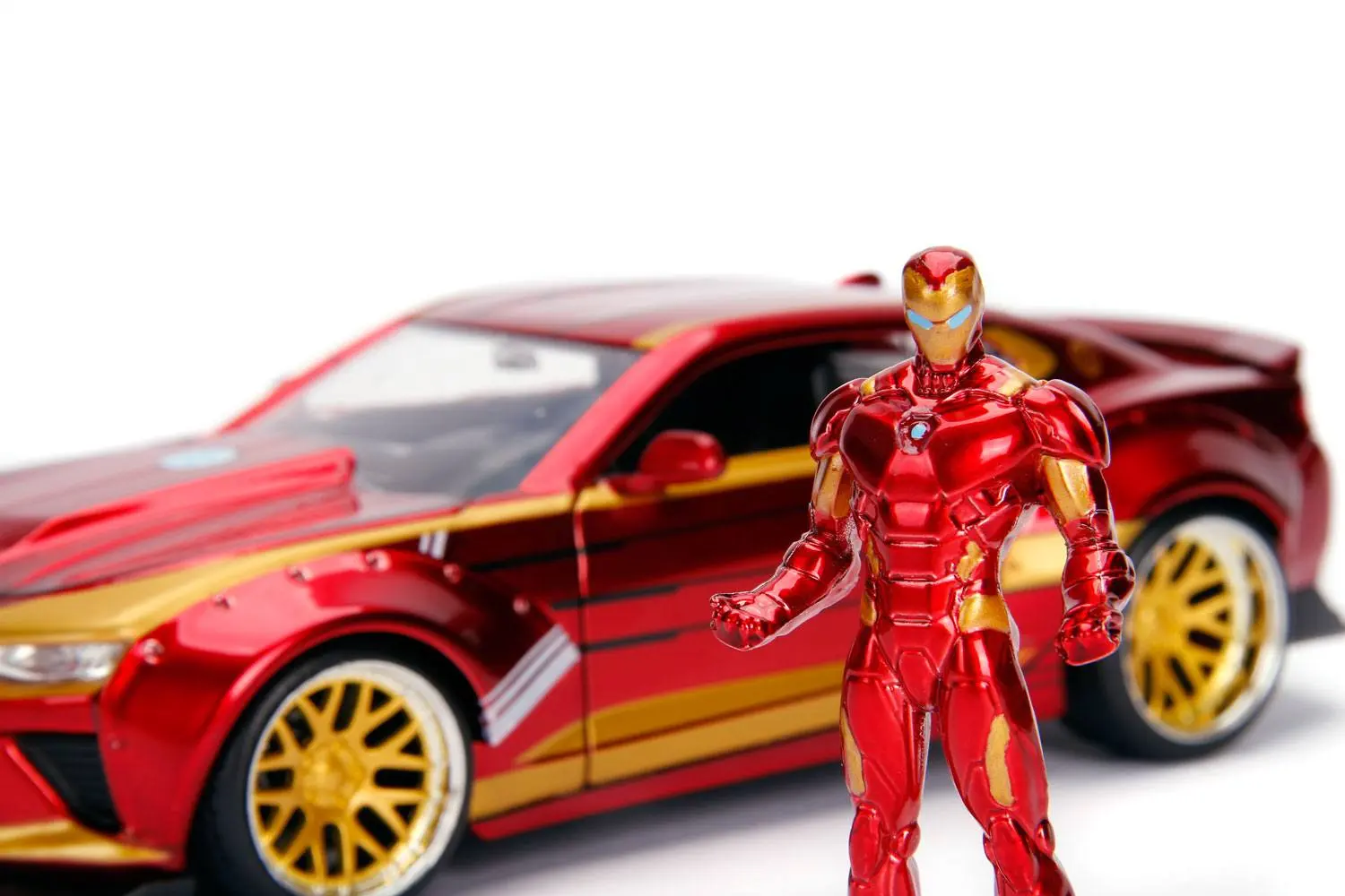 Marvel Diecast Modell 1/24 Iron Man & 2016 Chevrolet Camaro Produktfoto