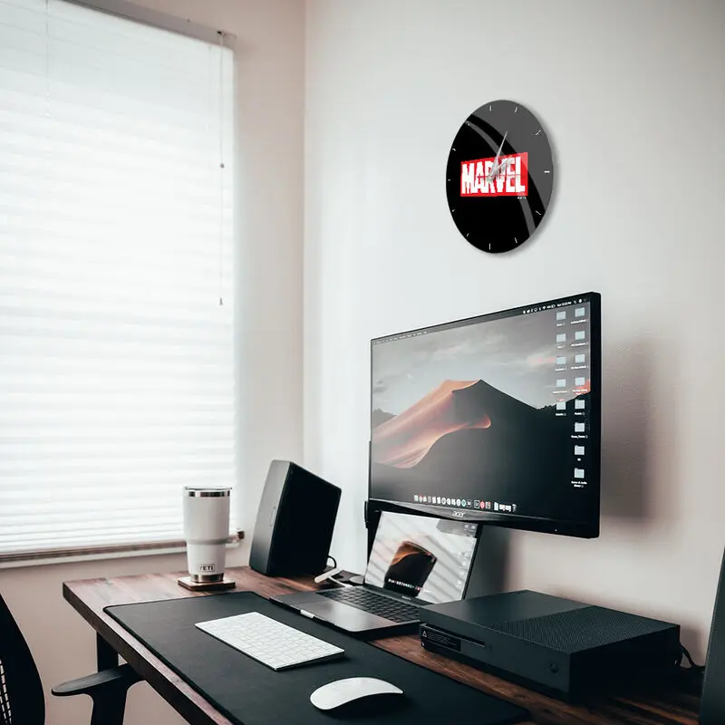 Marvel Wanduhr Produktfoto