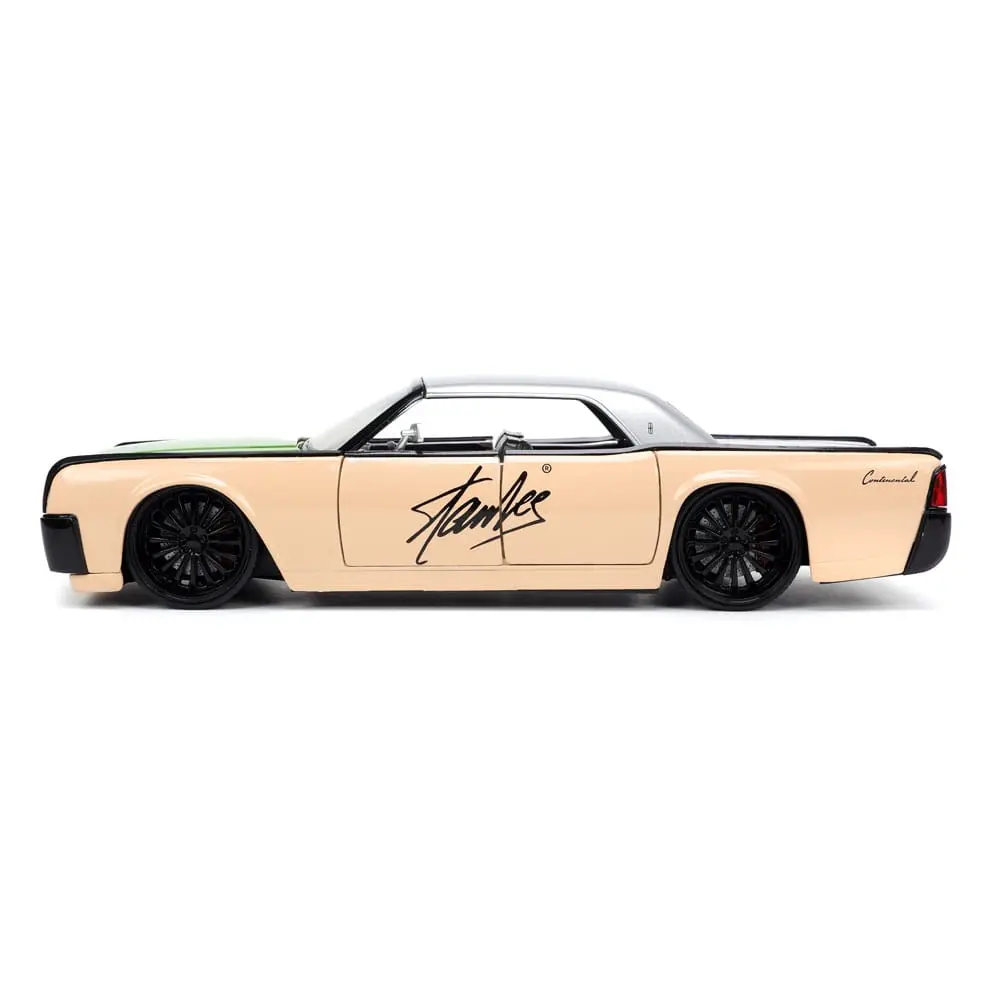Marvel Hollywood Rides Diecast Modell 1/24 1963 Lincoln Continental mit Stan Lee Figur Produktfoto
