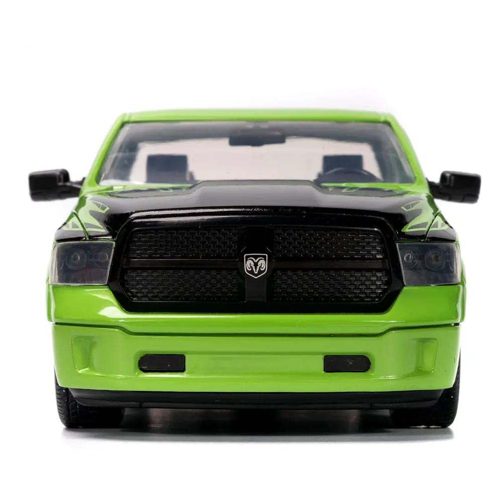 Marvel Hollywood Rides Diecast Modell 1/24 2014 Ram 1500 mit Hulk Figur Produktfoto