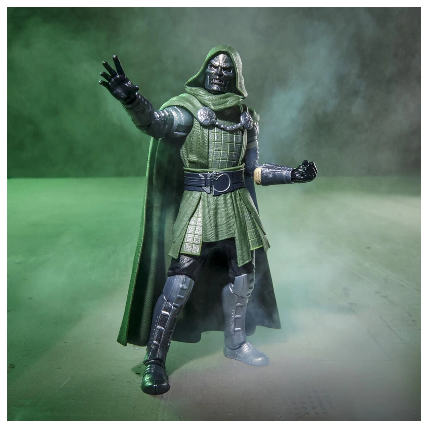 Marvel Legends Series Avengers Doomsday Doctor Doom Figur 15cm Produktfoto