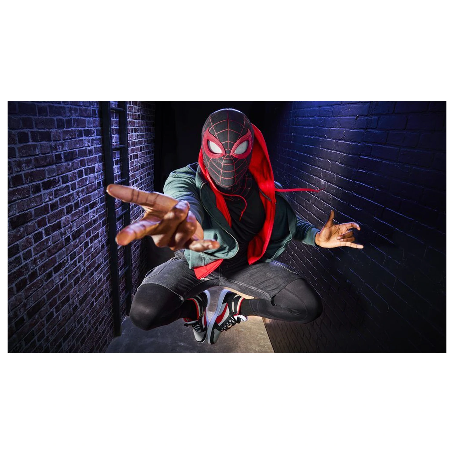 Marvel Legends Series Spider-Man Miles Morales elektronische Maske Produktfoto