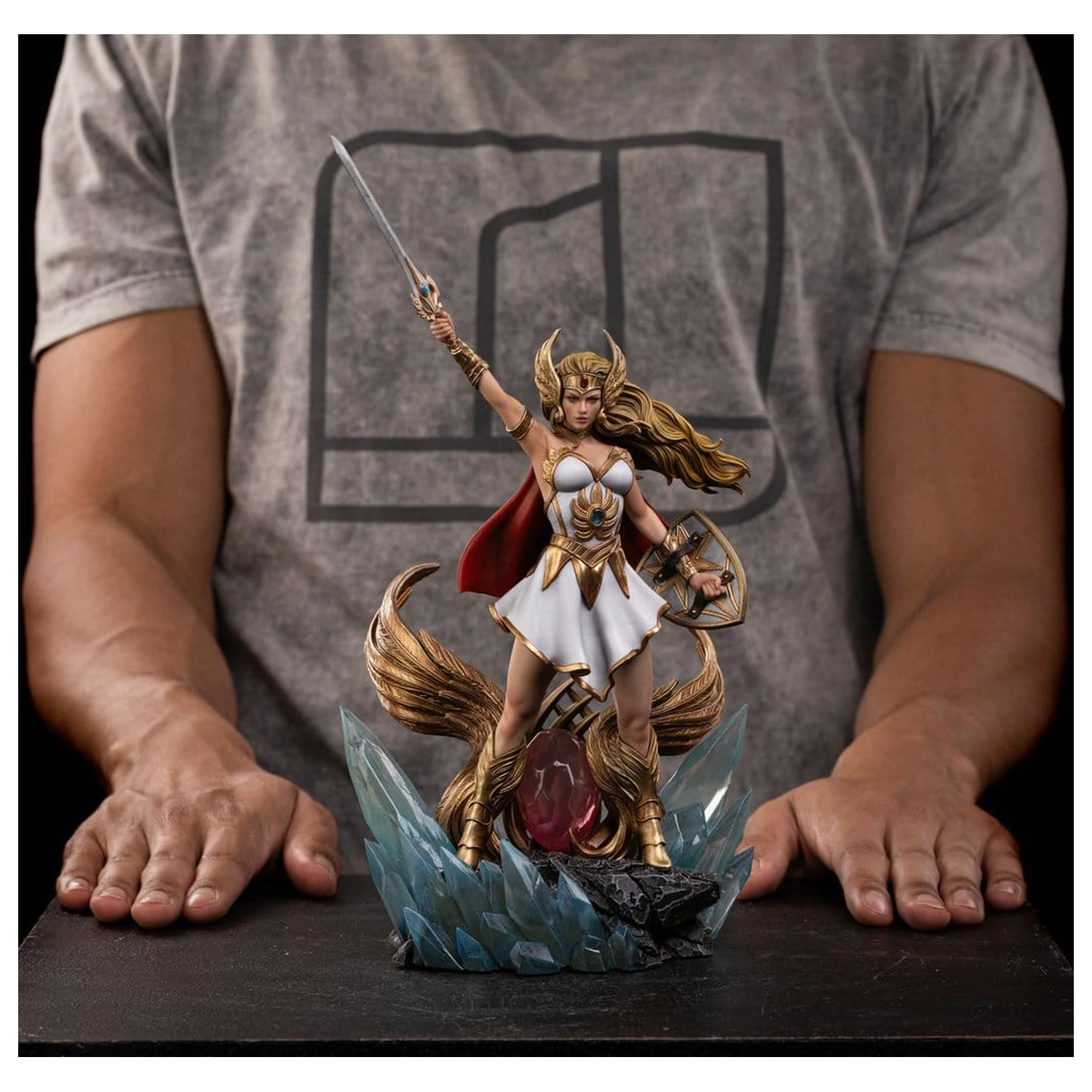 Masters of the Universe Art Scale (Unleashed) Statue 1/10 She-Ra Unleashed 31 cm Produktfoto