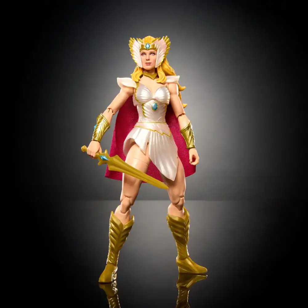 Masters of the Universe New Etheria Actionfigur She-Ra 18 cm Produktfoto