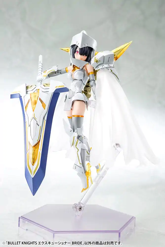 Megami Device Plastic Model Kit 1/1 Bullet Knights Executioner Bride 19 cm Produktfoto