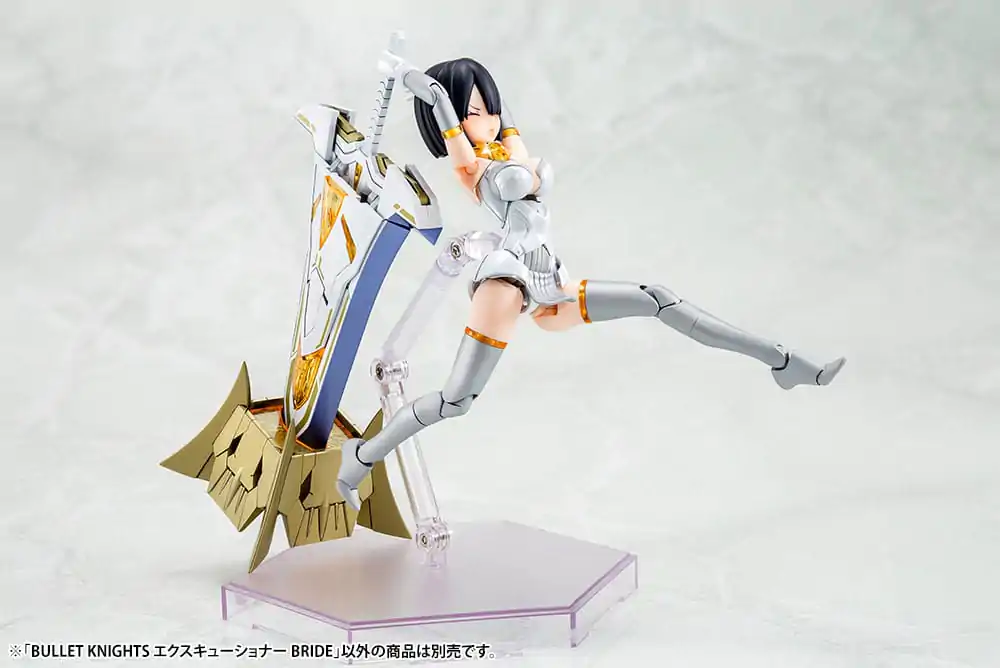 Megami Device Plastic Model Kit 1/1 Bullet Knights Executioner Bride 19 cm Produktfoto