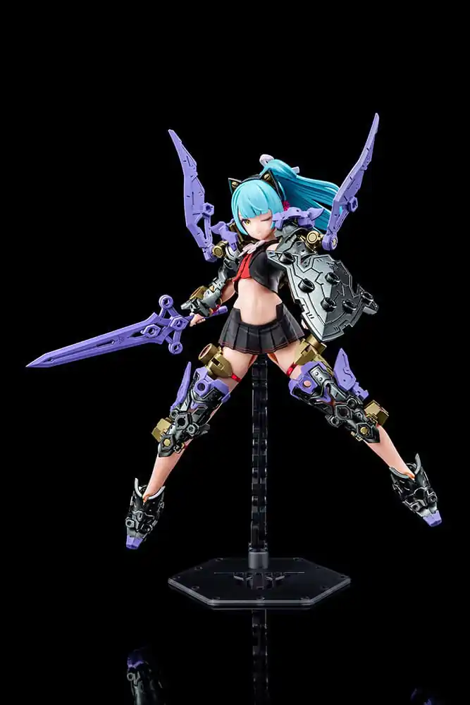 Megami Device Plastic Model Kit 1/1 Buster Doll Knight Darkness Claw 16 cm termékfotó