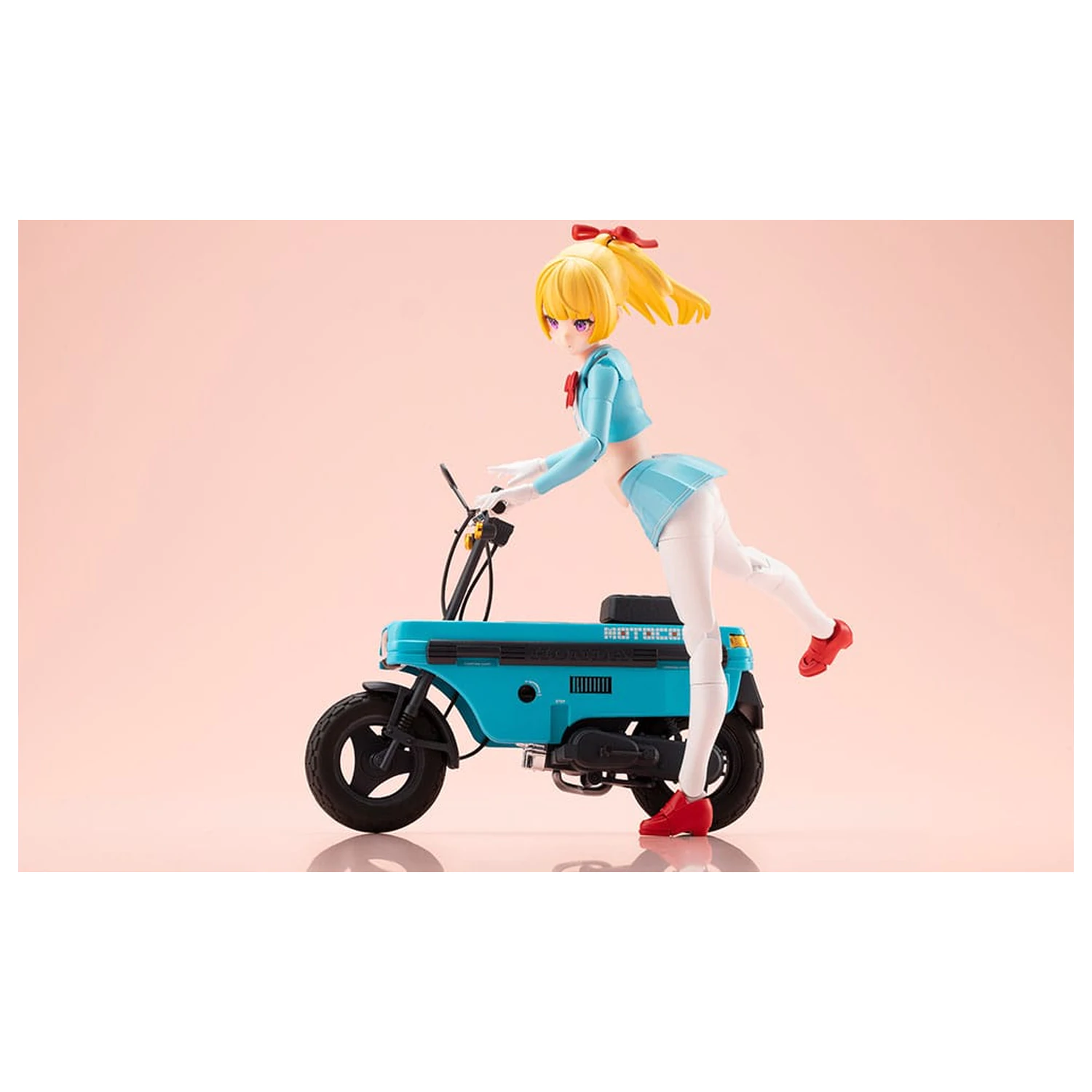 Megami Device Buster Doll Series Plastikmodellbausatz 1/1 Knight Alice mit Honda AB12 Motocompo 15 cm Produktfoto