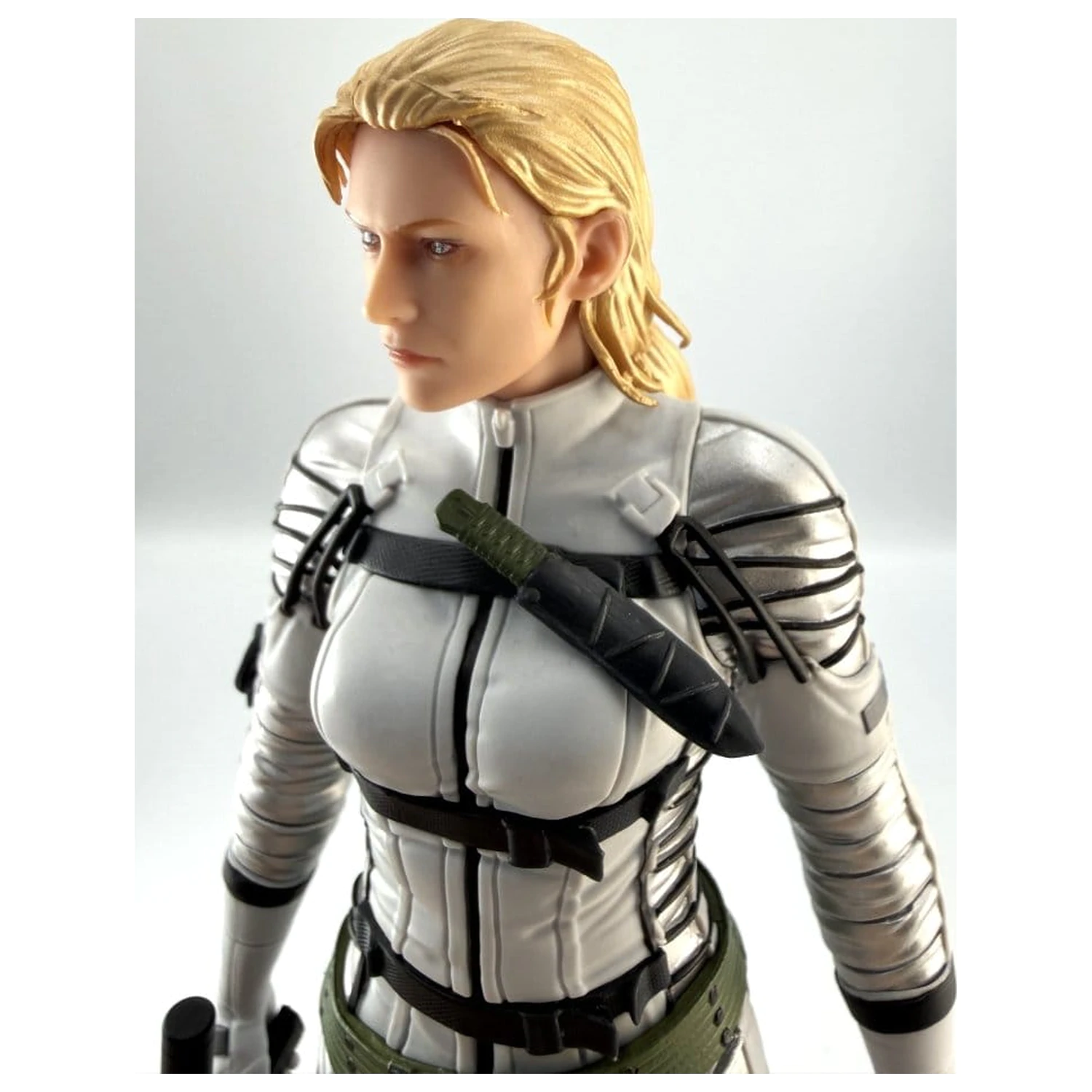 Metal Gear Solid Delta: Snake Eater PVC Figur The Boss 20 cm Produktfoto