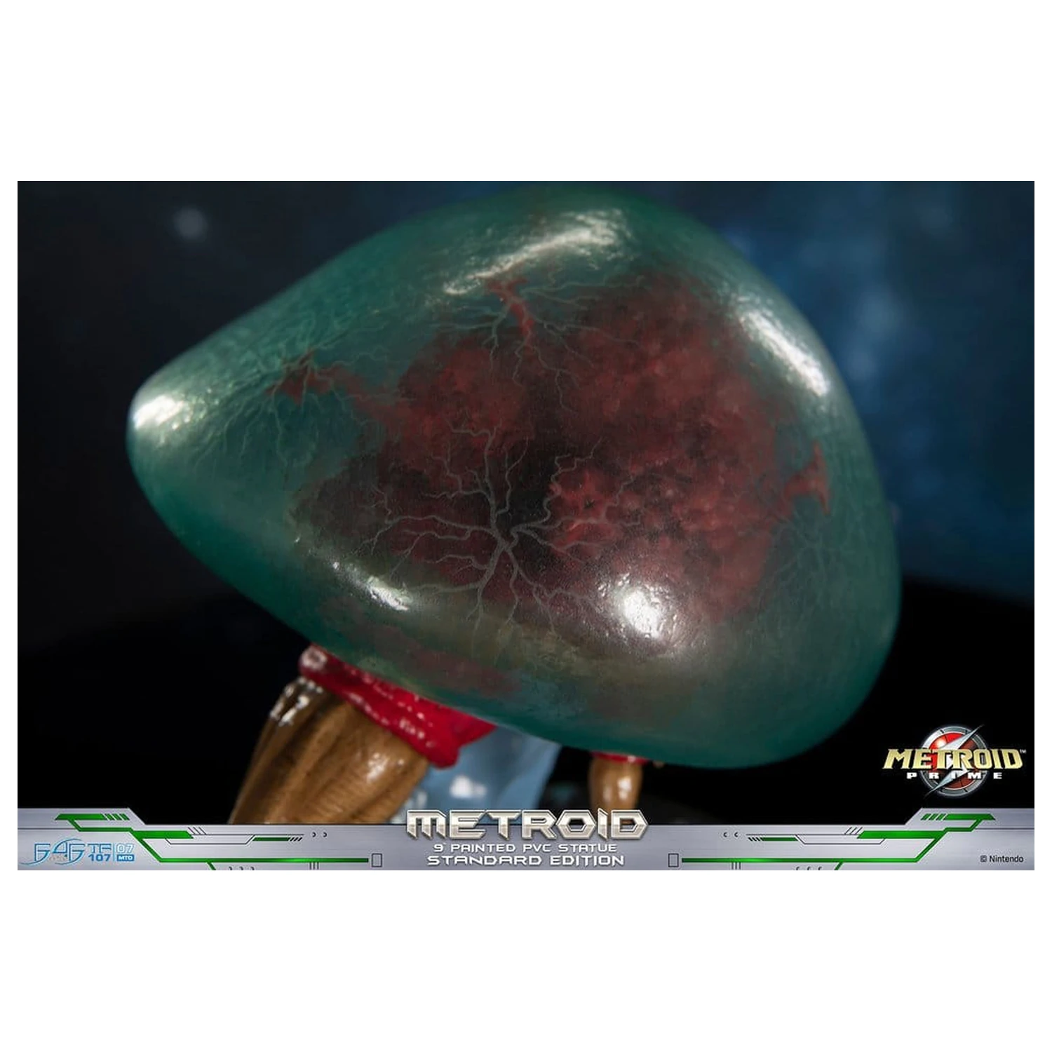 Metroid Prime PVC Figur Metroid (Standard) (Glow in the Dark) 21 cm Produktfoto