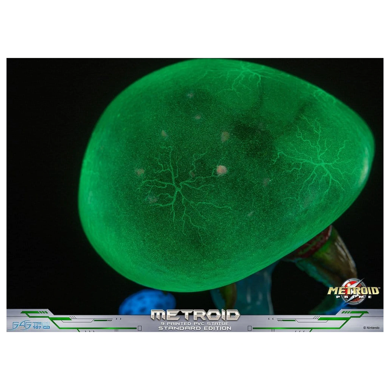 Metroid Prime PVC Figur Metroid (Standard) (Glow in the Dark) 21 cm Produktfoto