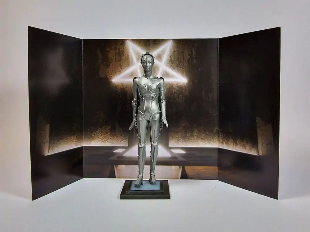 Metropolis Resin Statue 1/10 Maschinenmensch C.F.M. 19 cm Produktfoto