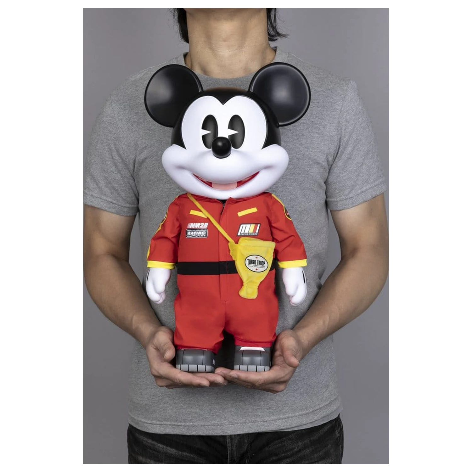 Mickey and Friends Vinyl Sparbüchse SYAKING-BANG!! Funktionsfigur Rennwagen Micky 48 cm Produktfoto