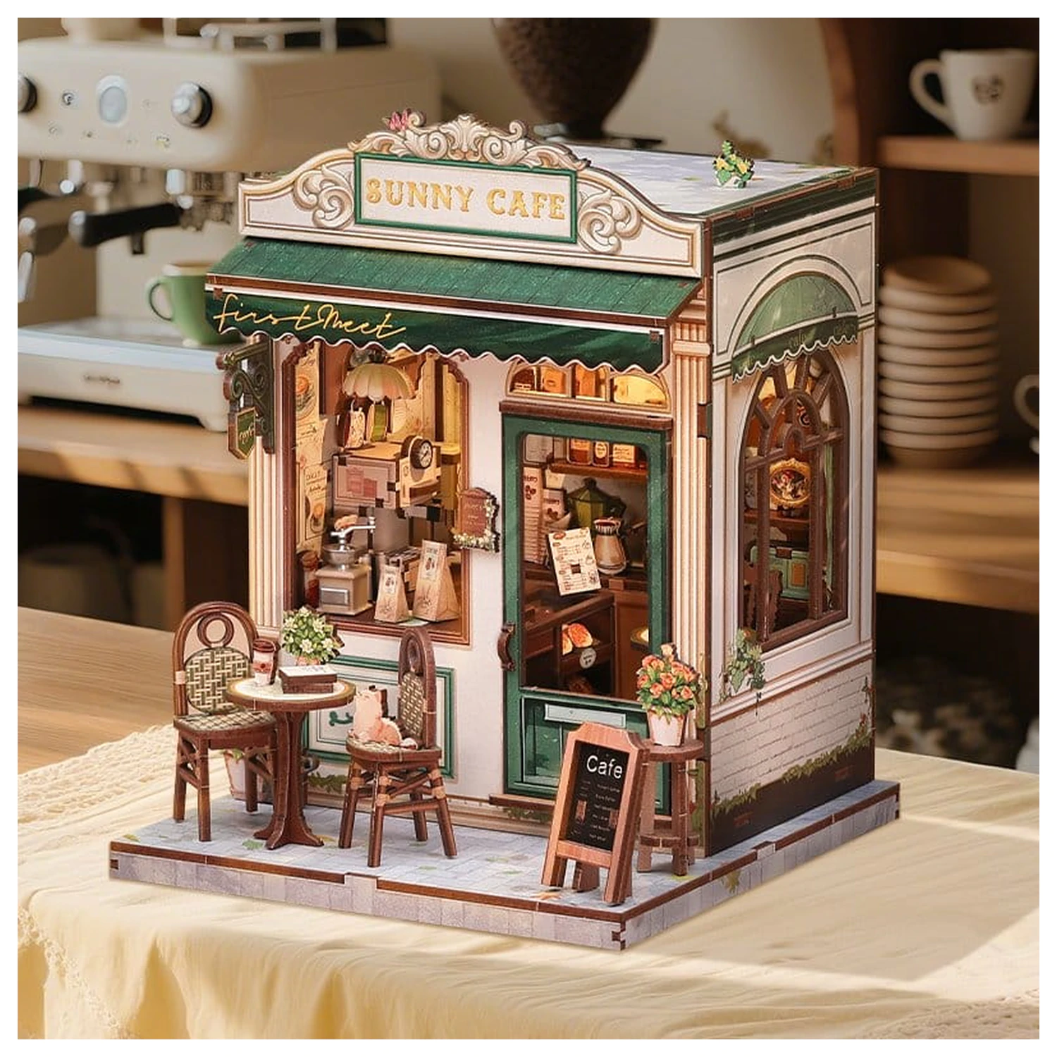 Miniatur Haus Modellbausatz Sunny Cafe 20 x 16 cm Produktfoto