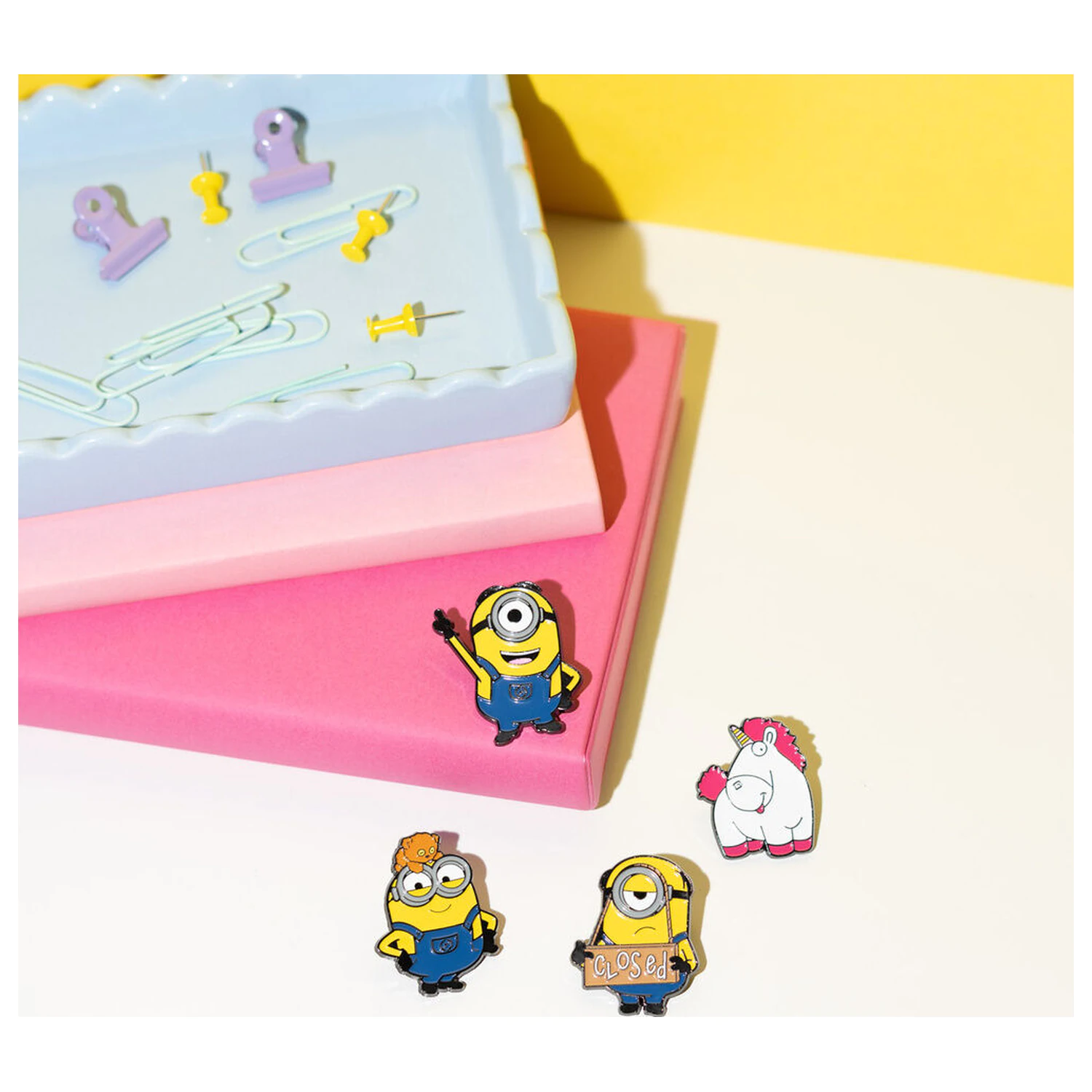 Minions Set mit 4 Pins Produktfoto