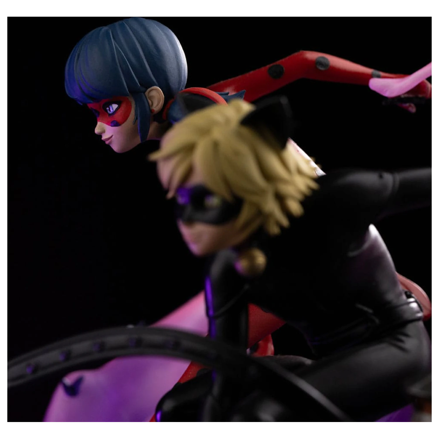 Miraculous Deluxe Kunst Maßstab Statue 1/10 Lady Bug and Cat Noir Signed Edition 23 cm Produktfoto