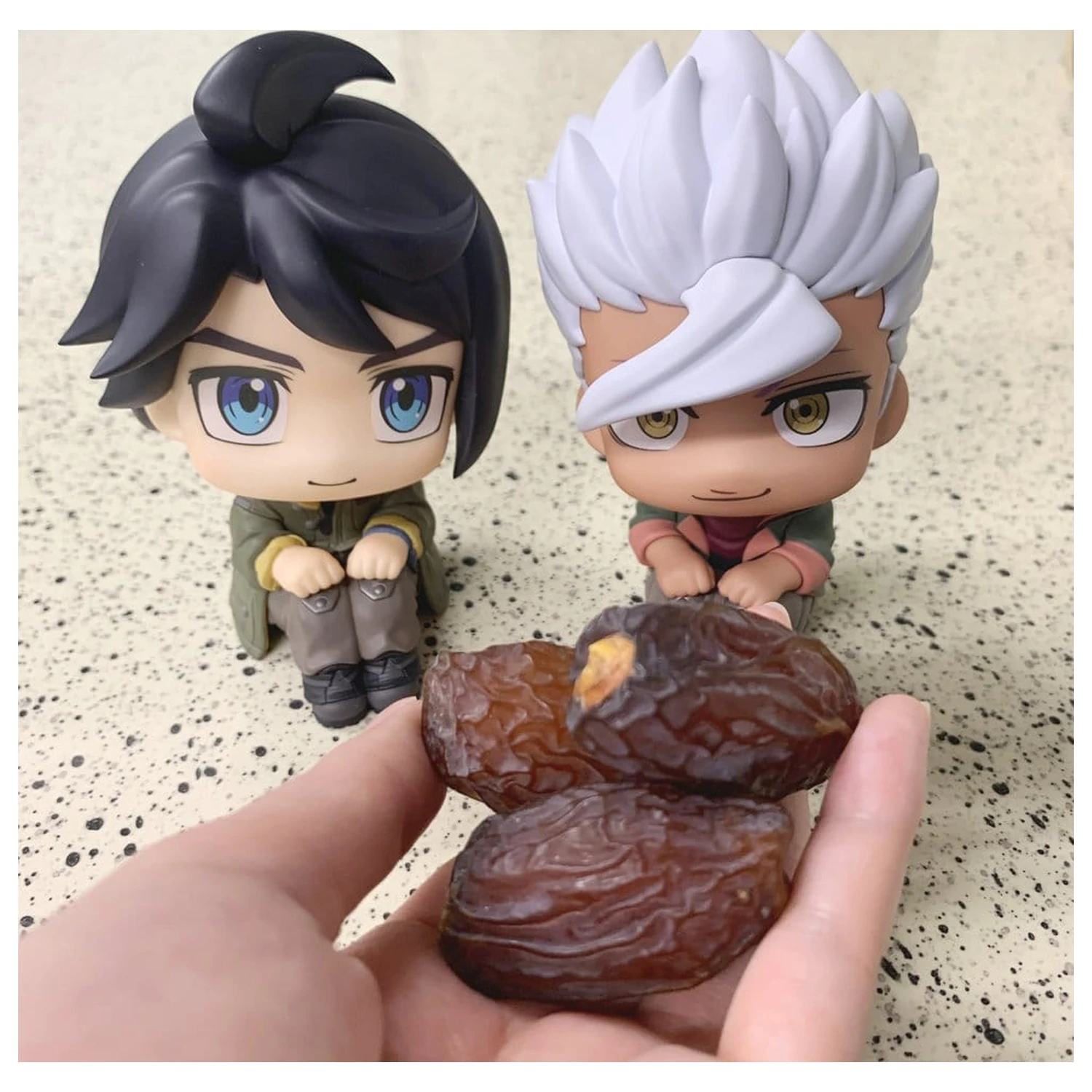 Mobile Suit Gundam Iron-Blooded Orphans Look Up PVC Statuen Mikazuki Augus & Orga Itsuka 11 cm (mit Geschenk) Produktfoto