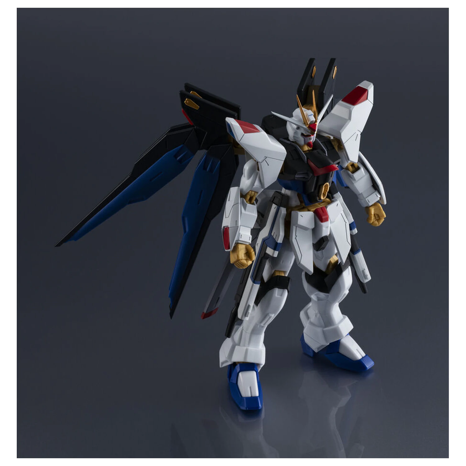 Mobile Suit Gundam SEED Destiny Gundam Universe ZGMF-X20A Strike Freedom Gundam Renewal Figur 15cm Produktfoto