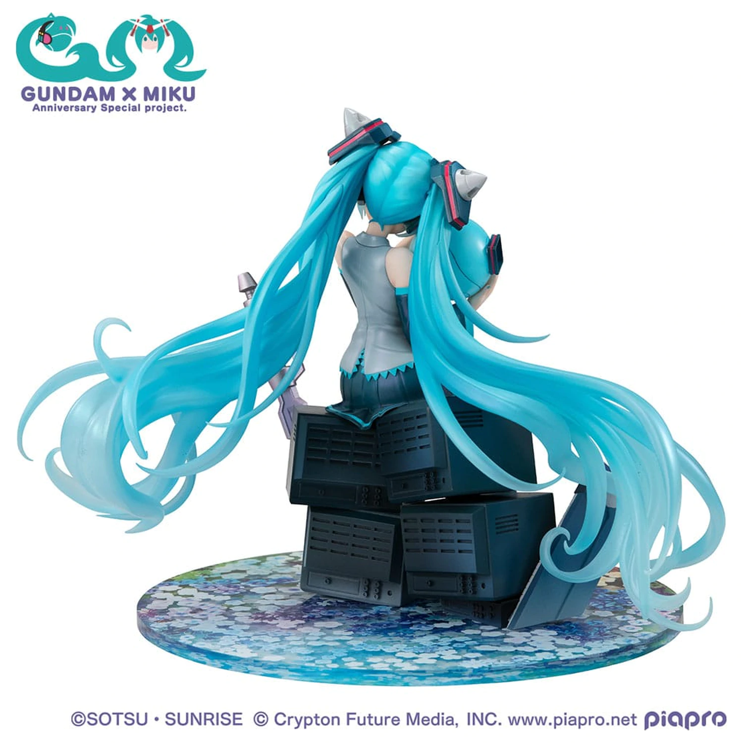 Mobile Suit Gundam x Hatsune Miku Lucrea PVC Figur Hatsune Miku x OO Gundam 45. Jahrestag 17 cm Produktfoto