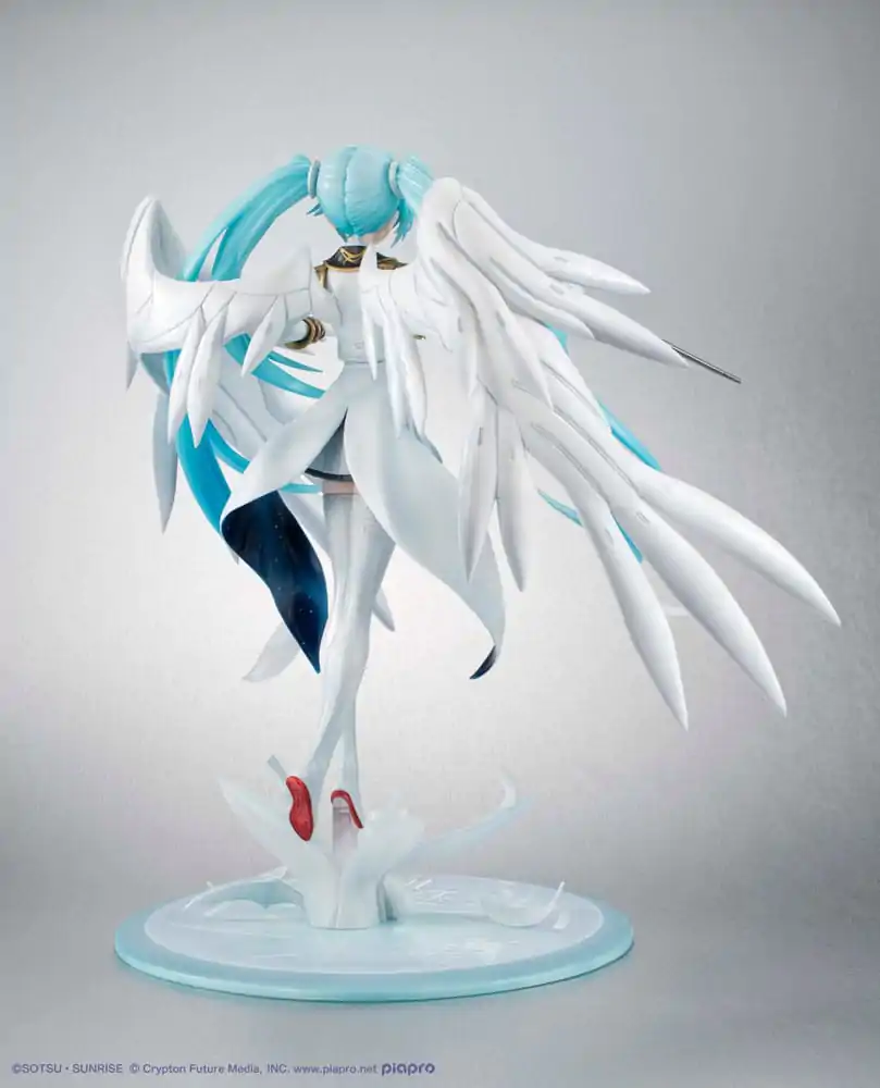 Mobile Suit Gundam x Hatsune Miku Lucrea PVC Statue Hatsune Miku x Wing Gundam Zero EW 45th Anniversary 27 cm Produktfoto