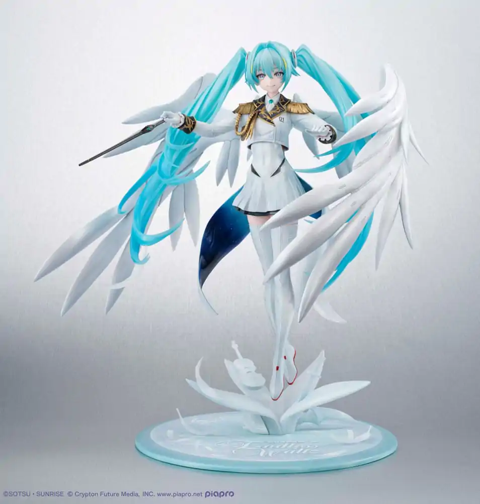 Mobile Suit Gundam x Hatsune Miku Lucrea PVC Statue Hatsune Miku x Wing Gundam Zero EW 45th Anniversary 27 cm Produktfoto