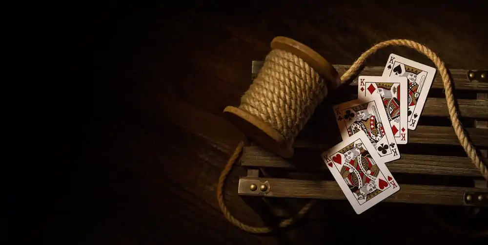 Monarchs Spielkarten Rot Produktfoto