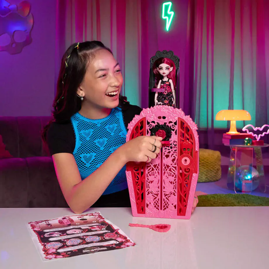 Monster High Skulltimate Secrets Midnight Garden Draculaura Puppe Produktfoto