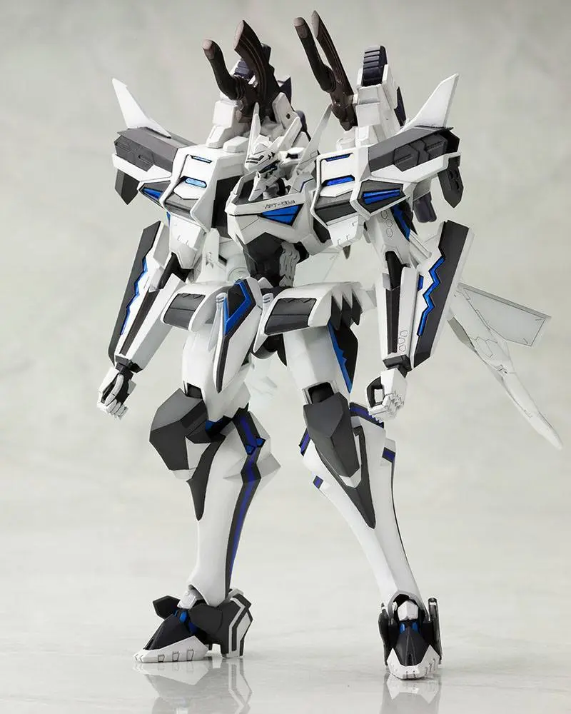 Muv-Luv Alternative Plastic Model Kit 1/144 Shiranui 2nd Phase 2 Yuya Bridges Ki 14 cm Produktfoto