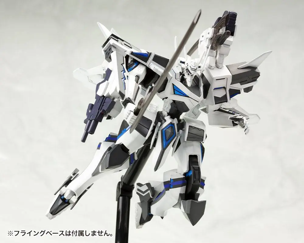 Muv-Luv Alternative Plastic Model Kit 1/144 Shiranui 2nd Phase 2 Yuya Bridges Ki 14 cm Produktfoto