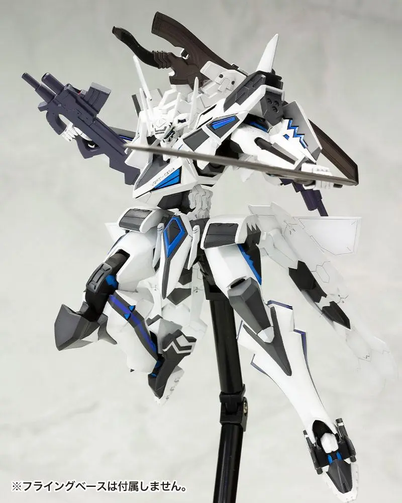 Muv-Luv Alternative Plastic Model Kit 1/144 Shiranui 2nd Phase 2 Yuya Bridges Ki 14 cm Produktfoto