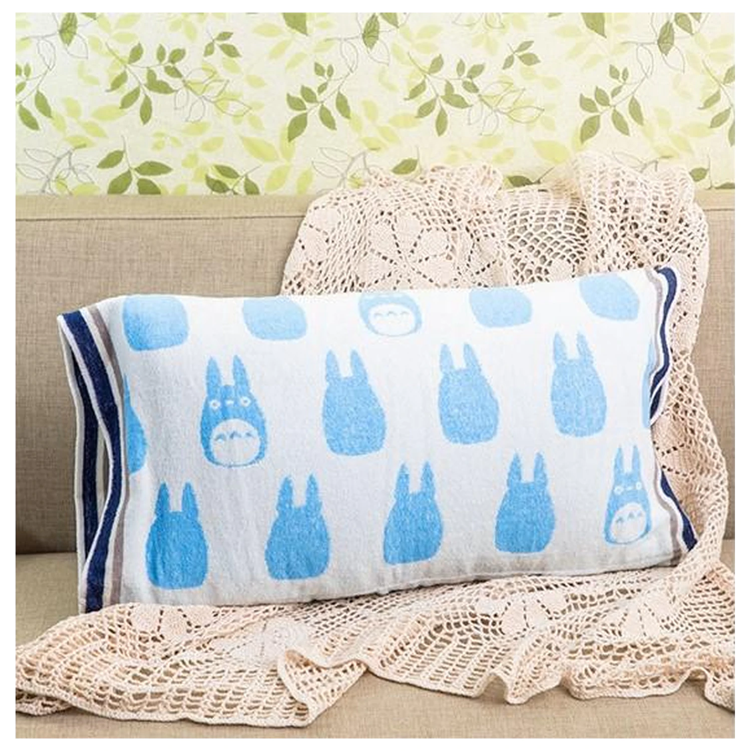 My Neighbor Totoro Blue Totoro Kissenbezug Produktfoto