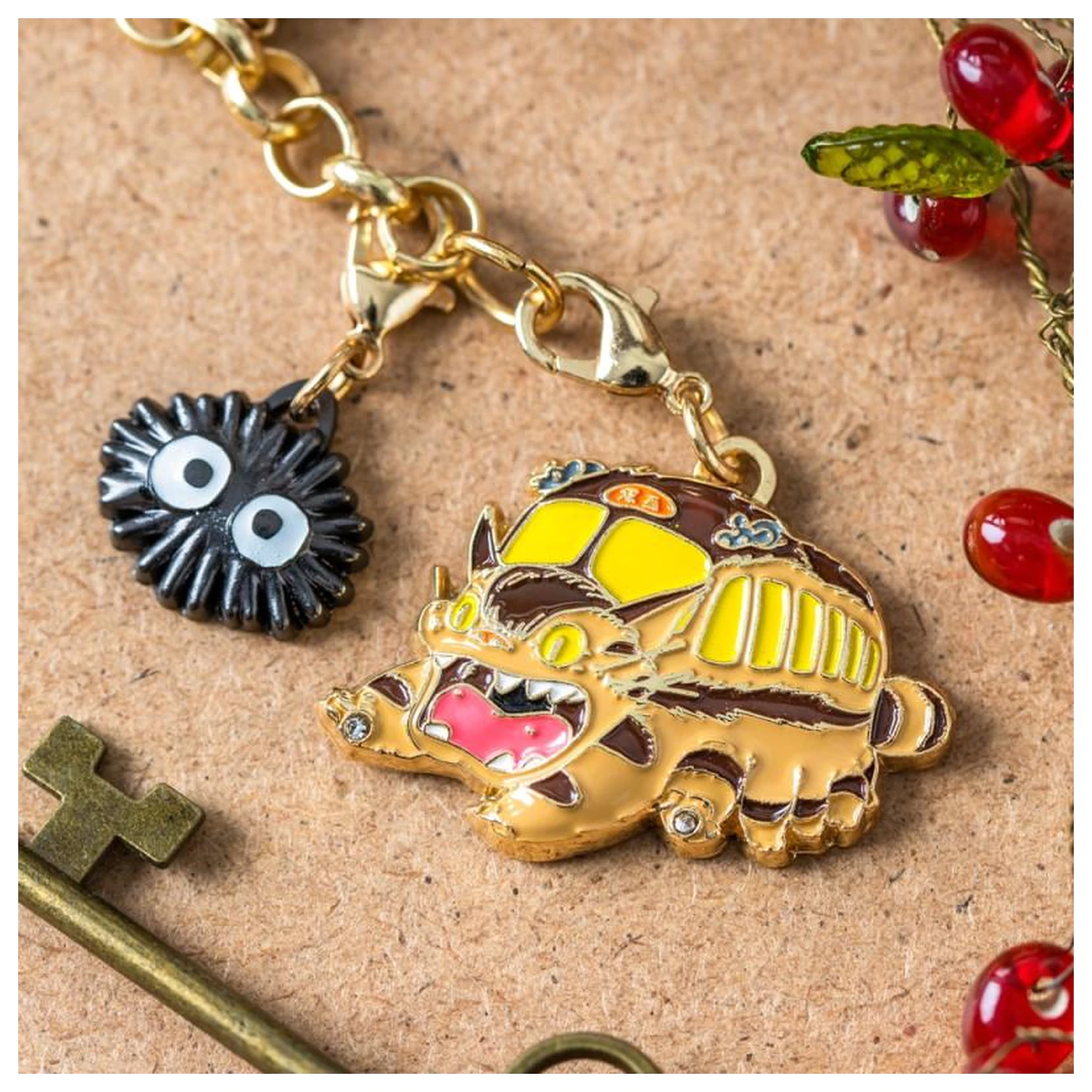 My Neighbor Totoro Chatbus & Noiraude Kettchen Charms Produktfoto