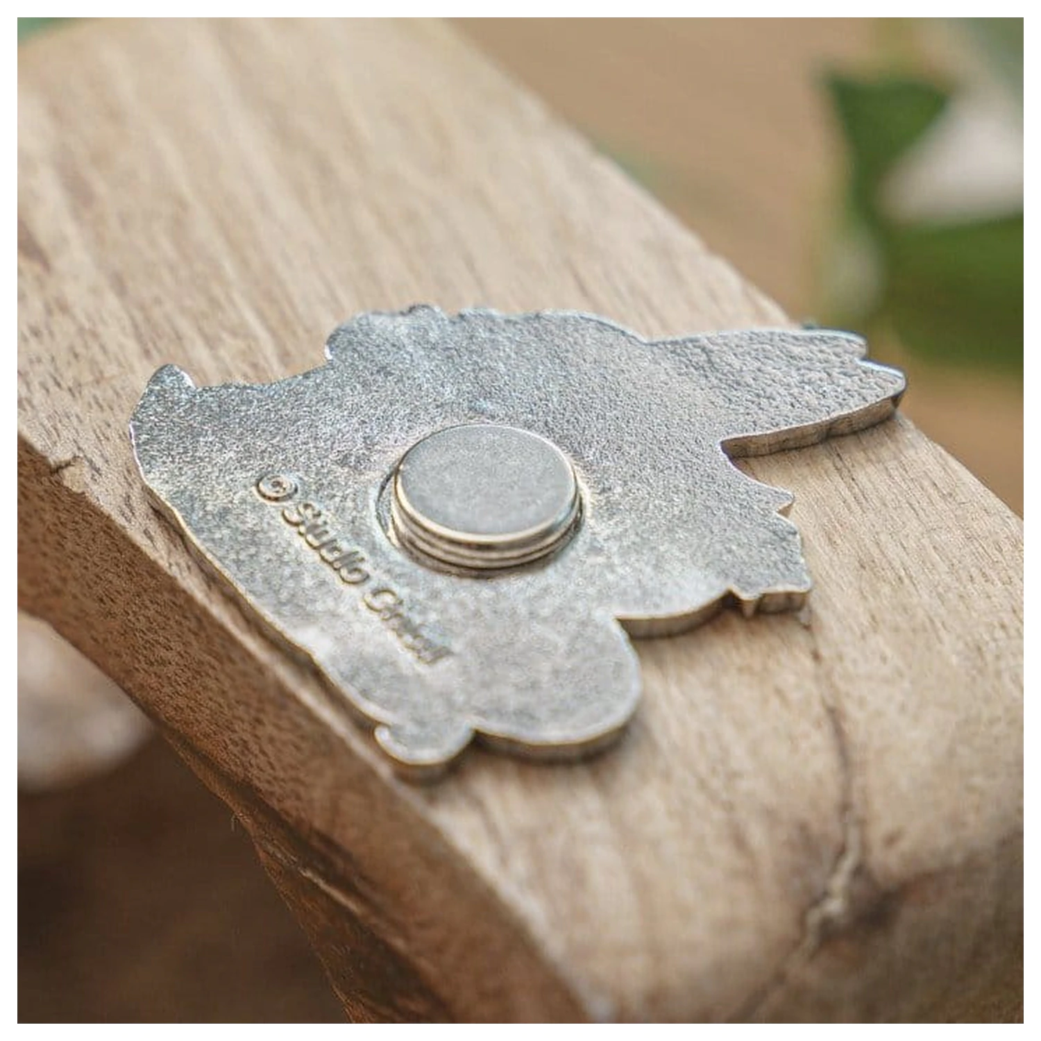 My Neighbor Totoro Magnet Mittlerer Totoro Silhouette Run Produktfoto