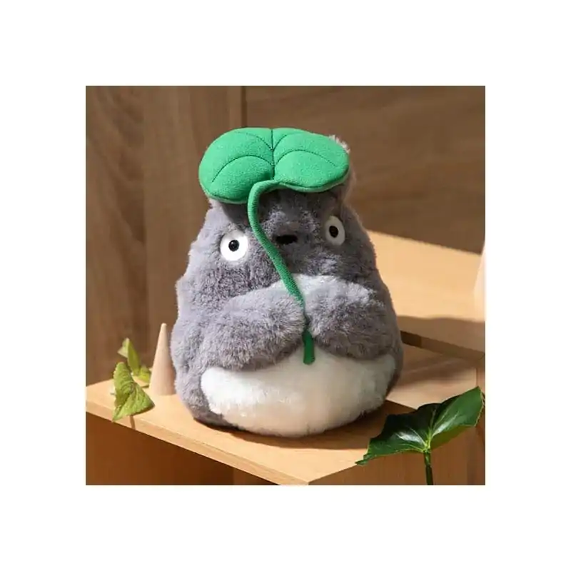 Mein Nachbar Totoro Nakayoshi Plüschfigur Big Totoro with leaf 21 cm termékfotó