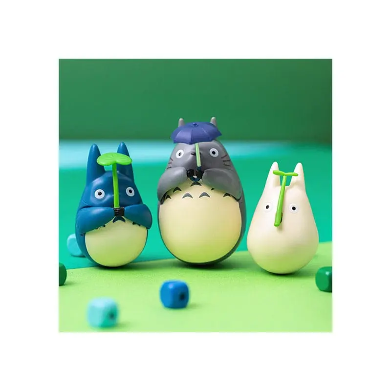 Mein Nachbar Totoro Figur mit rundem Boden Big Totoro with leaf 7 cm Produktfoto