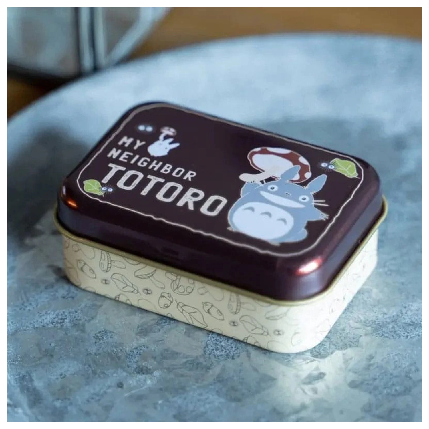 My Neighbor Totoro Metallbox Totoro Pilz Produktfoto
