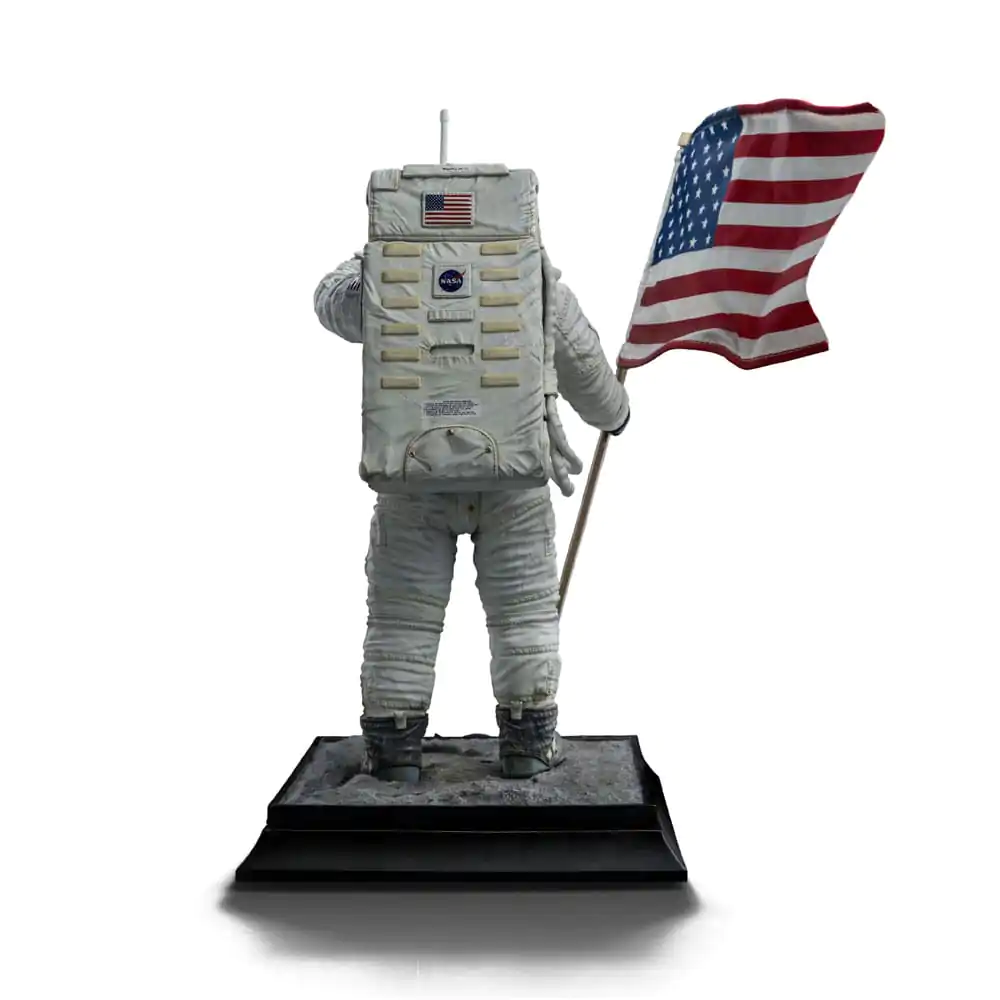 NASA Art Scale Statue 1/10 Apollo 11 Astronaut 23 cm termékfotó