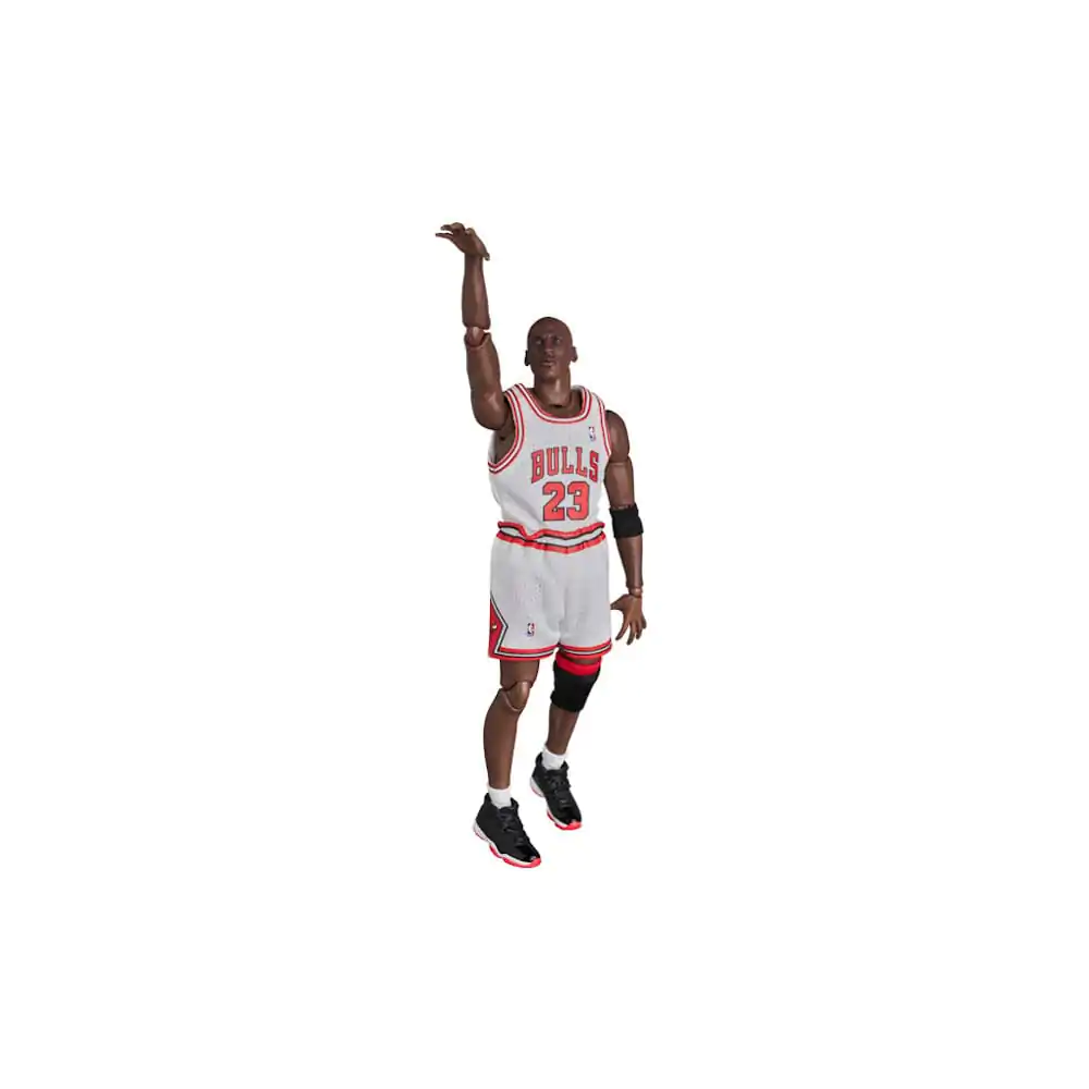 NBA MAFEX Actionfigur Michael Jordan - Chicago Bulls HOME 17 cm termékfotó