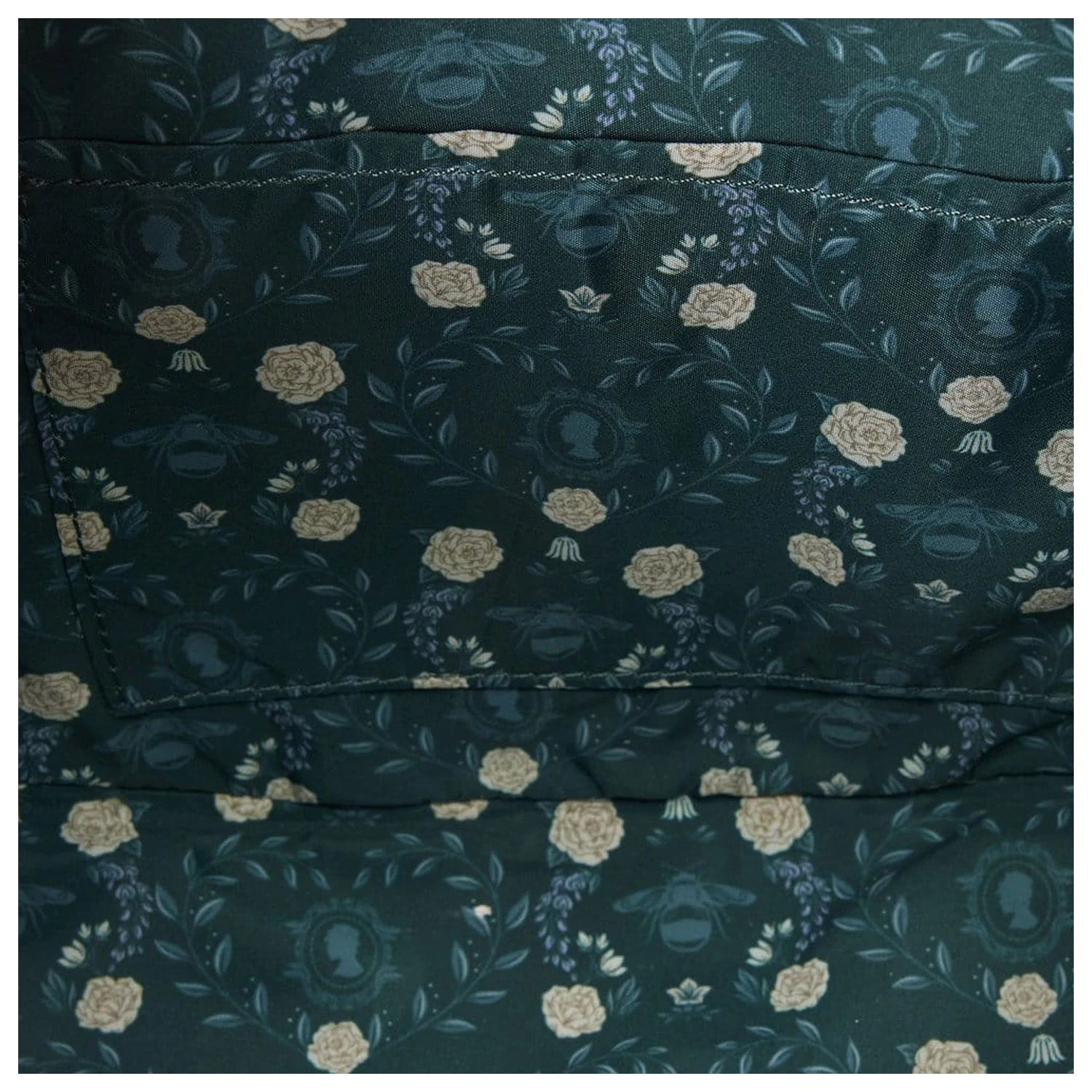 Netflix by Loungefly Handtasche Bridgerton Fan Produktfoto