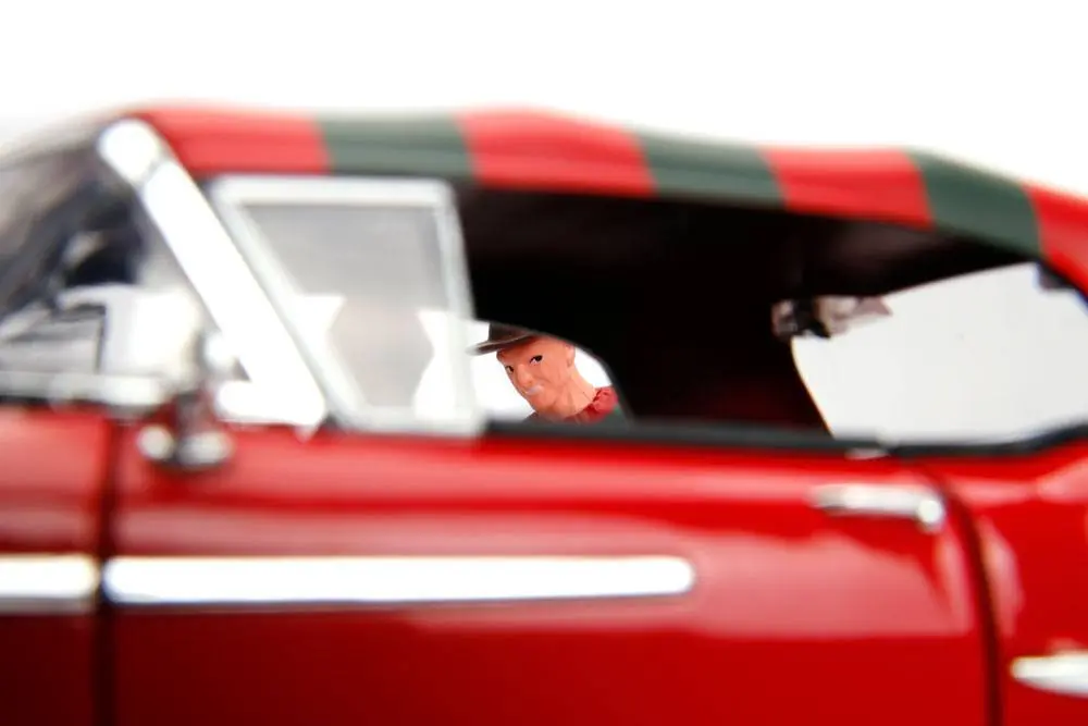 Nightmare on Elm Street Diecast Modell American Horror Rides 1/24 1958 Cadillac mit Figur Produktfoto