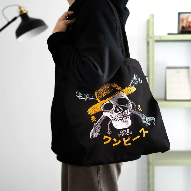 One Piece Jolly Roger Tragetasche termékfotó