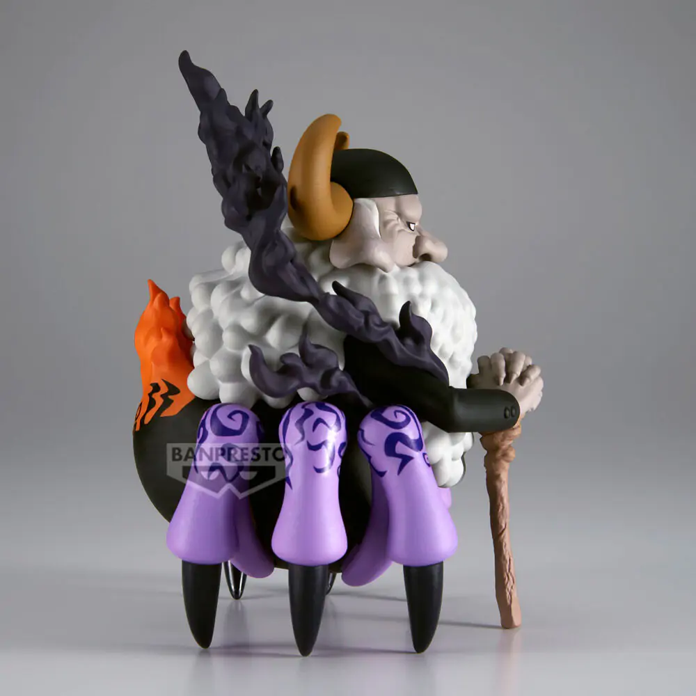 One Piece Mega World Collectable St. Jaygarcia Saturn Figur 13 cm Produktfoto